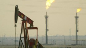G7 discută astăzi dacă plafonează preţul petrolului rusesc. Moscova a venit cu o reacție dură